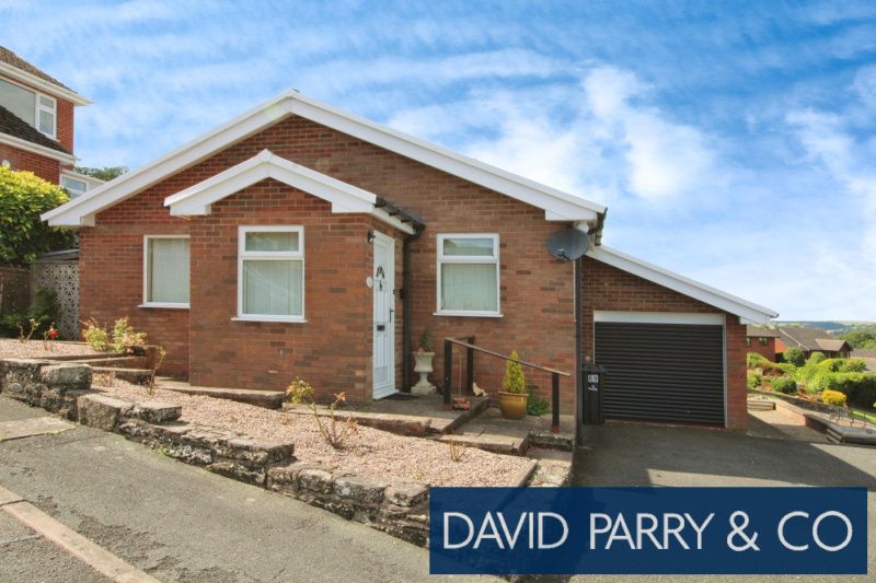 Property photo 1 of 15 2 Bedroom Detached Bungalow
