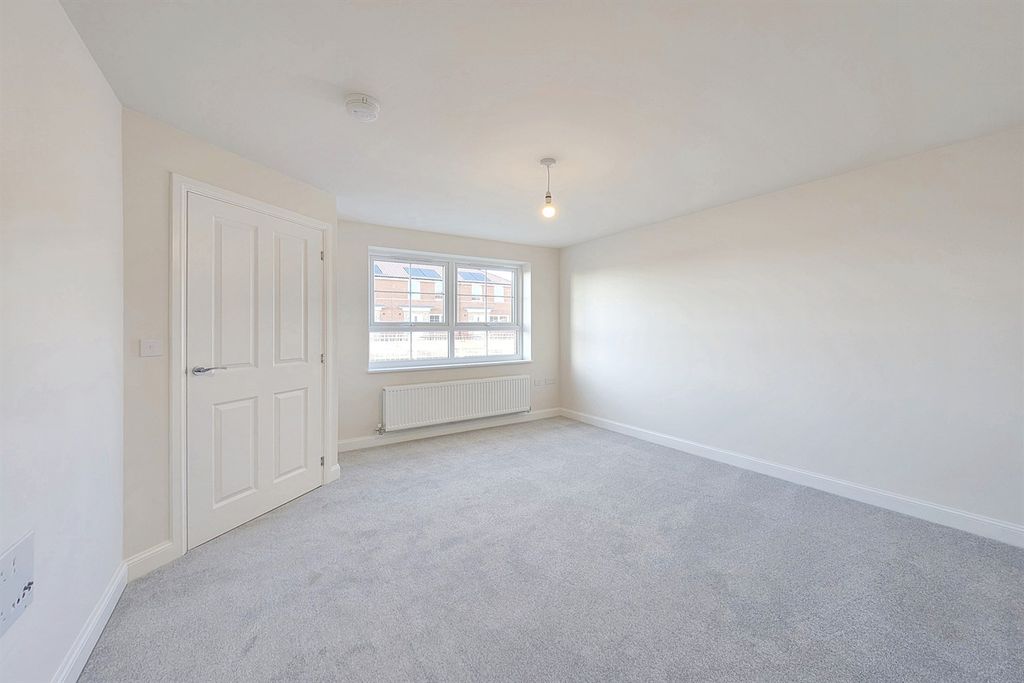 Property photo 2 of 15 Reception Room