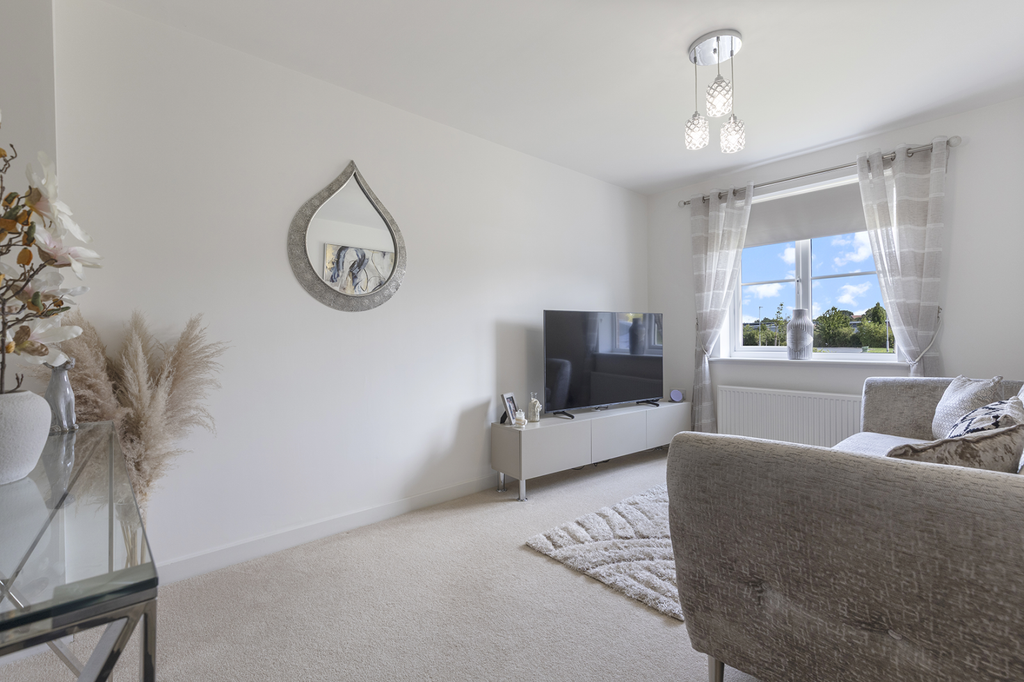 Property photo 3 of 19 Gallery