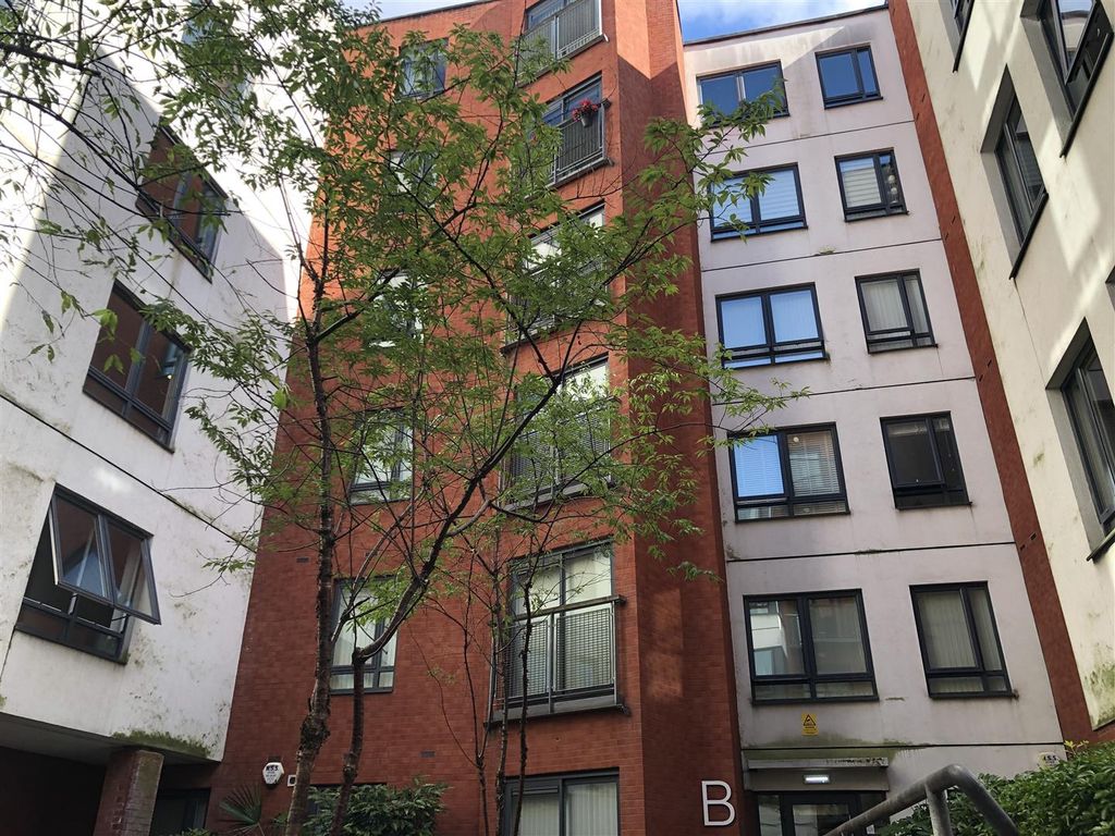 Property photo 1 of 11 External