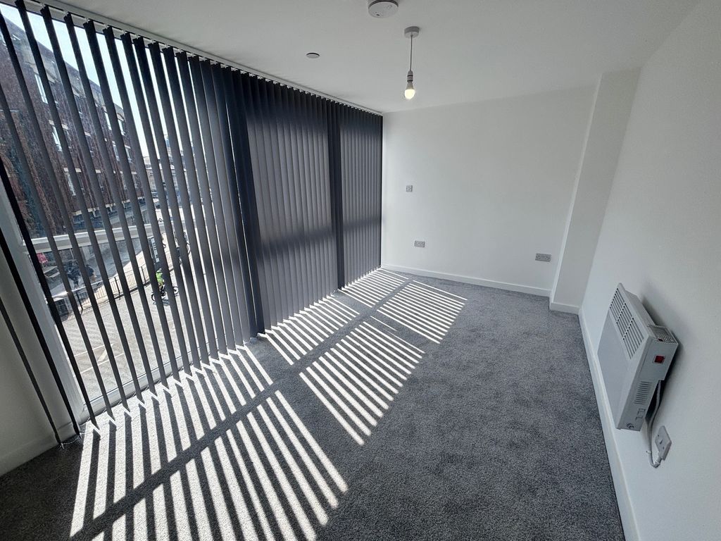 Property photo 3 of 7 Bedroom 2