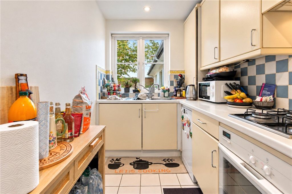Property photo 2 of 16 Picture No. 29