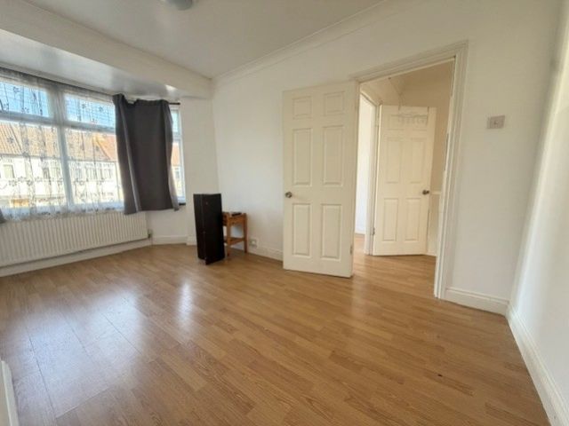 Property photo 2 of 9 Lounge Athels