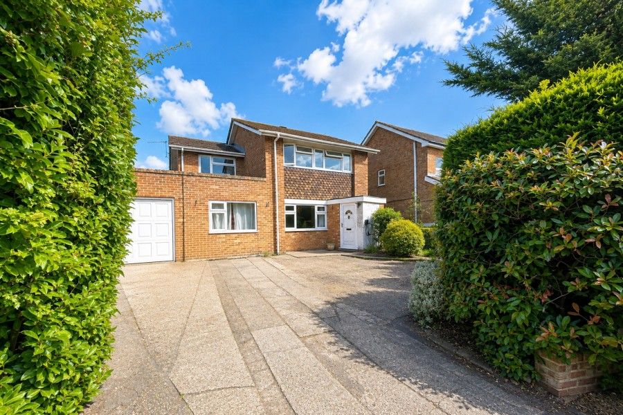 Property photo 1 of 11