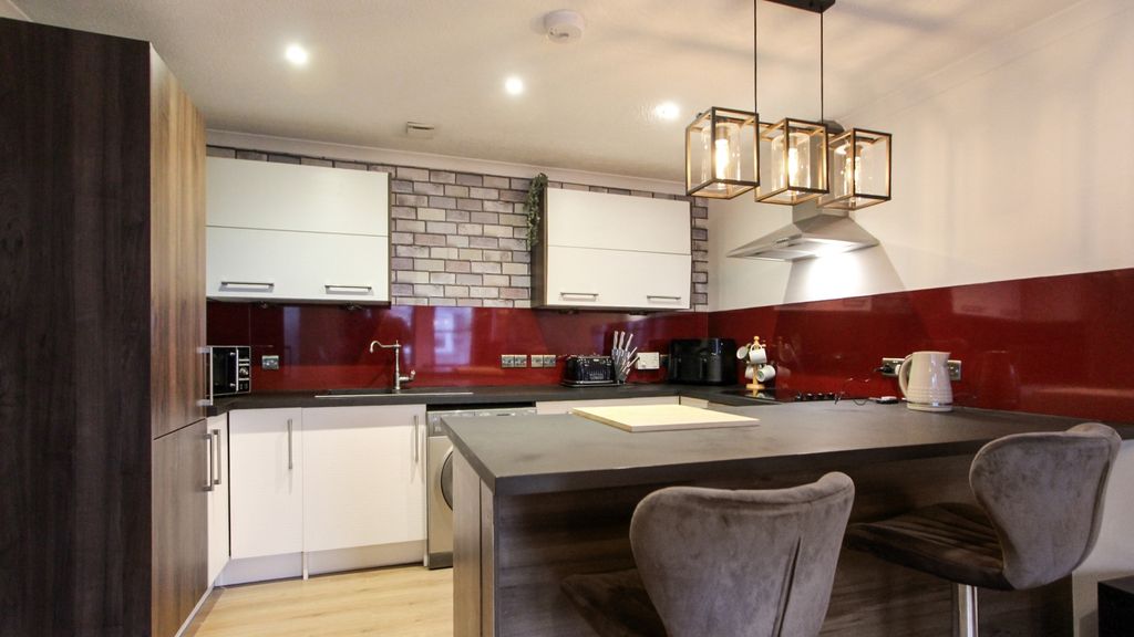 Property photo 3 of 10 Img_6362