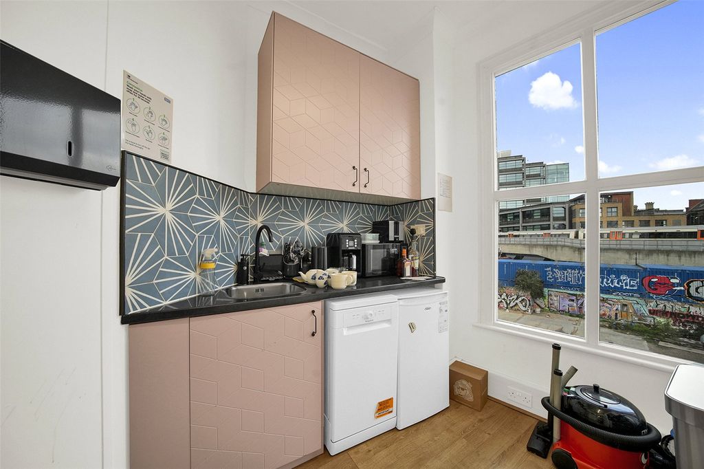 Property photo 3 of 10 Picture No. 03