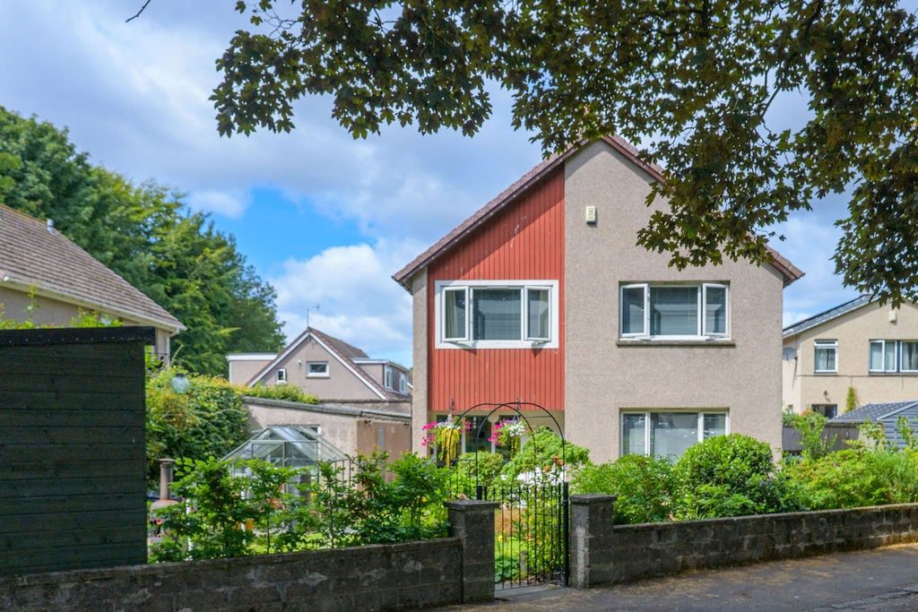 Property photo 1 of 50