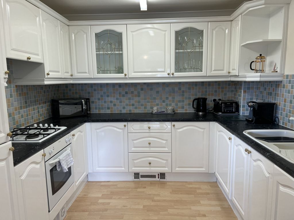 Property photo 2 of 18 Picture No. 08