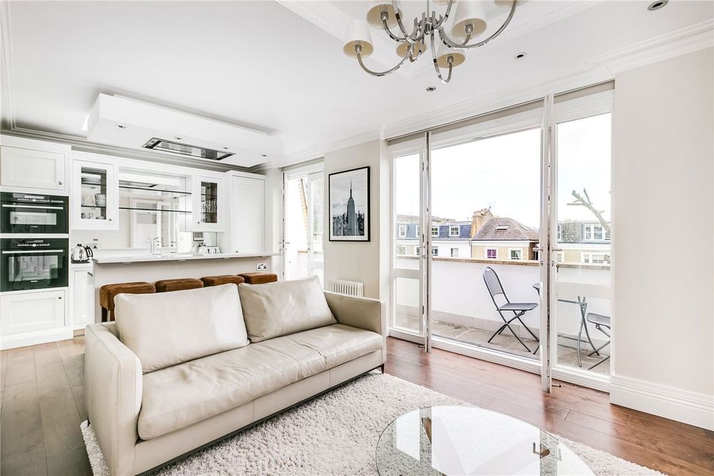 Property photo 1 of 5