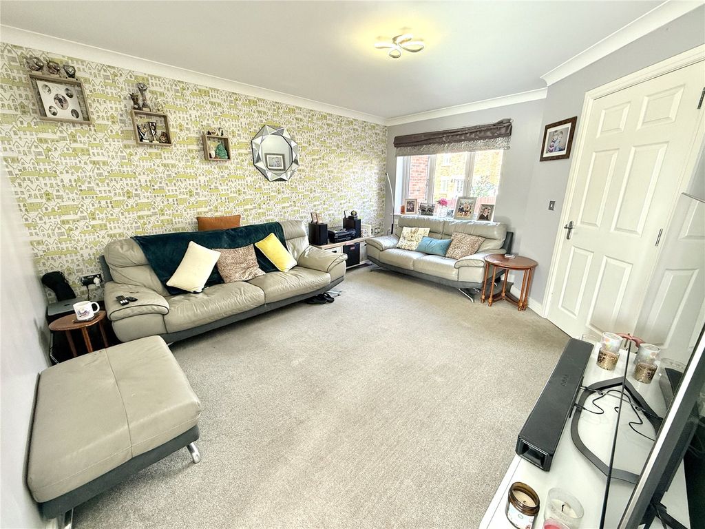 Property photo 3 of 20 Picture No. 06