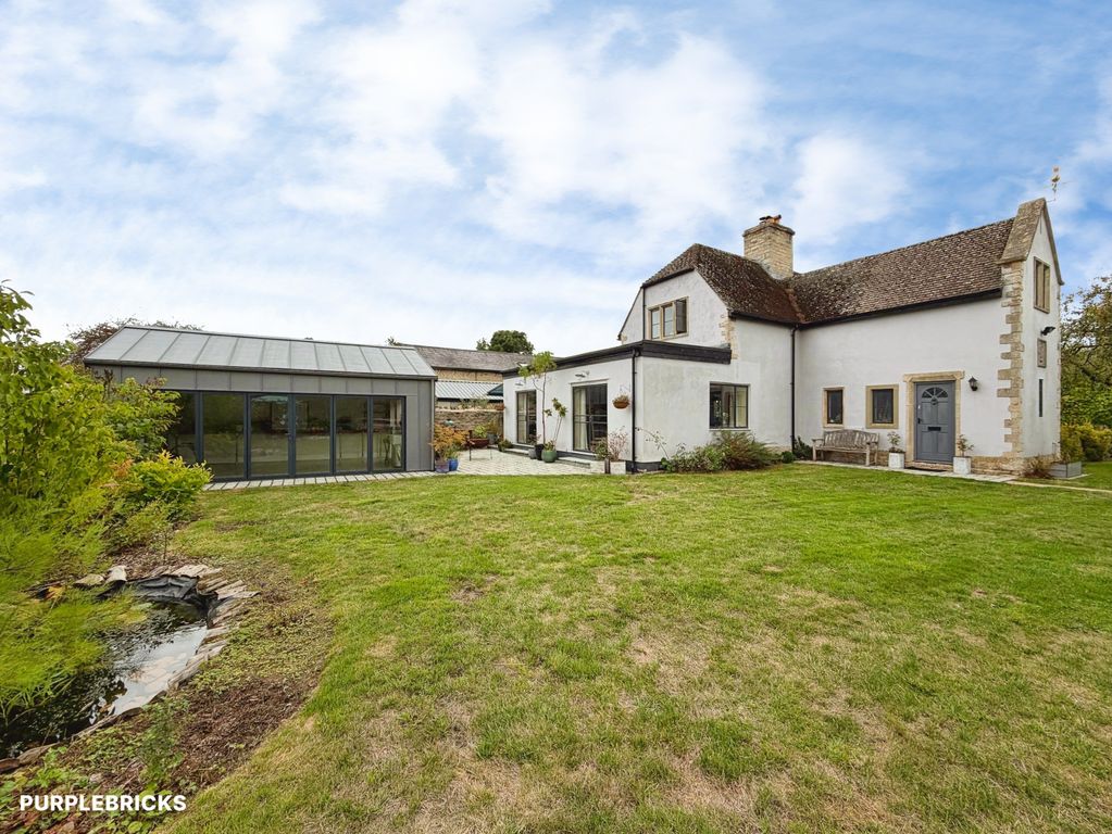 Property photo 1 of 42