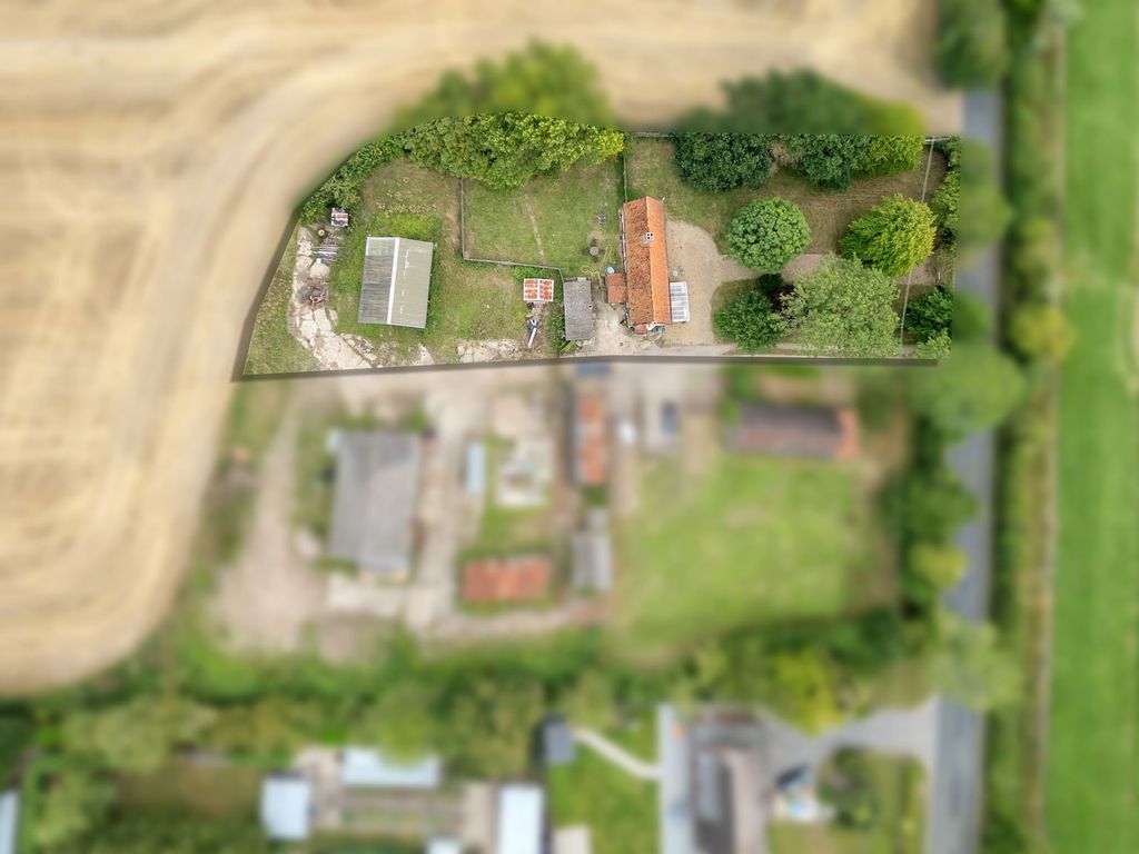 Property photo 2 of 30