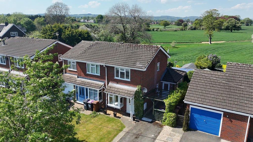 Property photo 1 of 14 Location