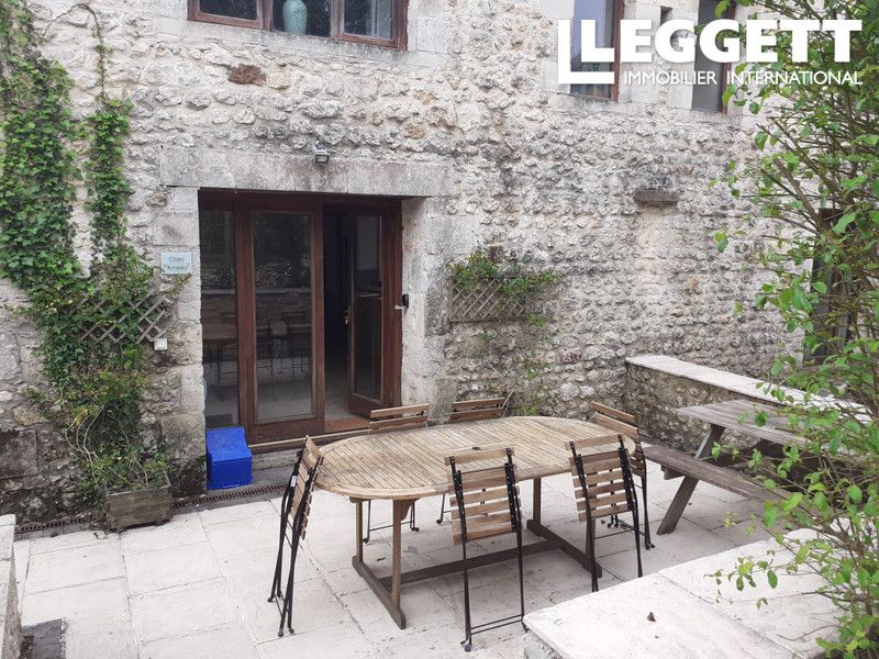 Property photo 3 of 10