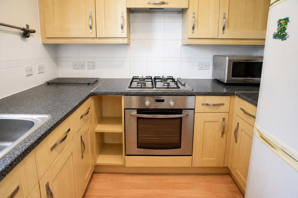 Property photo 2 of 9