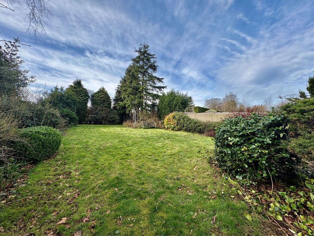 Property photo 2 of 13