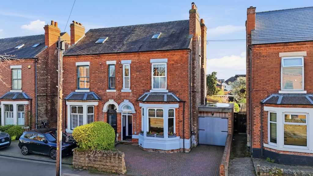 Property photo 1 of 22 Picture No. 02