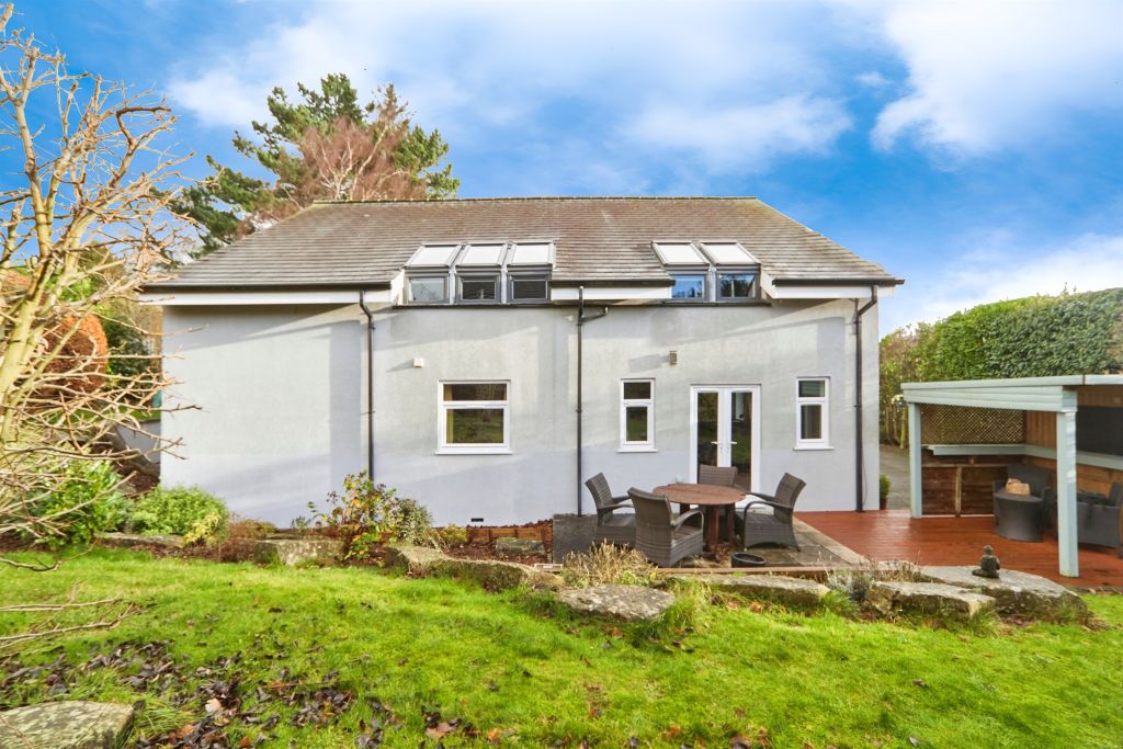 Property photo 1 of 21