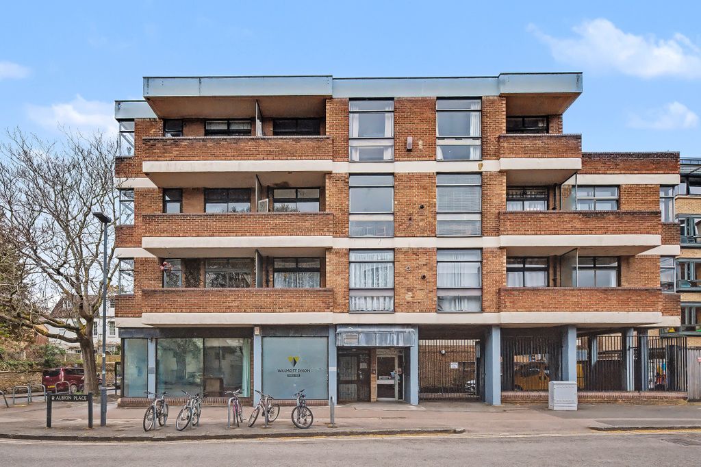 Property photo 1 of 10 Front