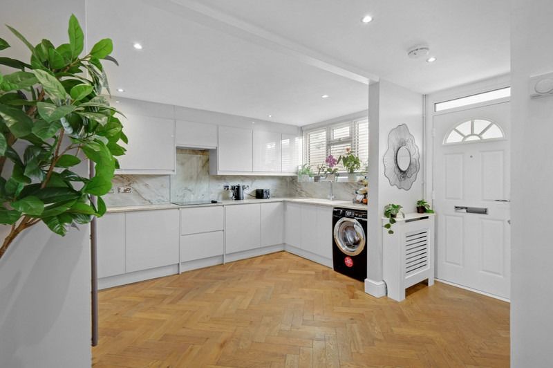 Property photo 3 of 20 4685442