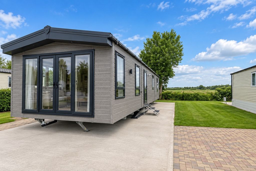 Property photo 1 of 6 4307740