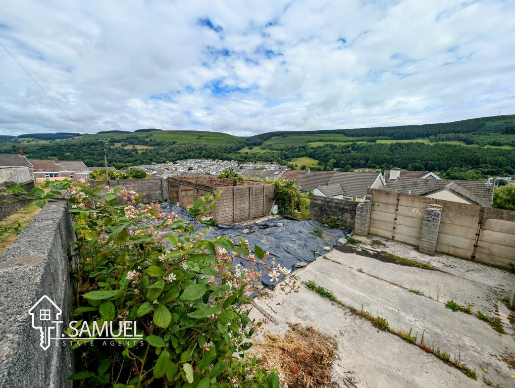 Property photo 1 of 10 Land