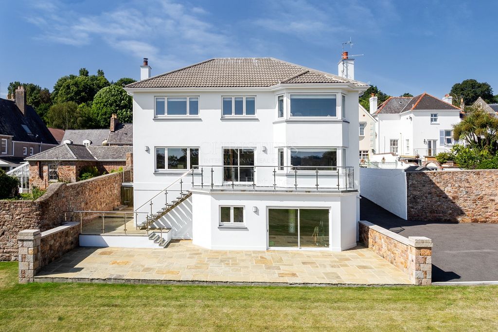 Property photo 2 of 37 Not Specified