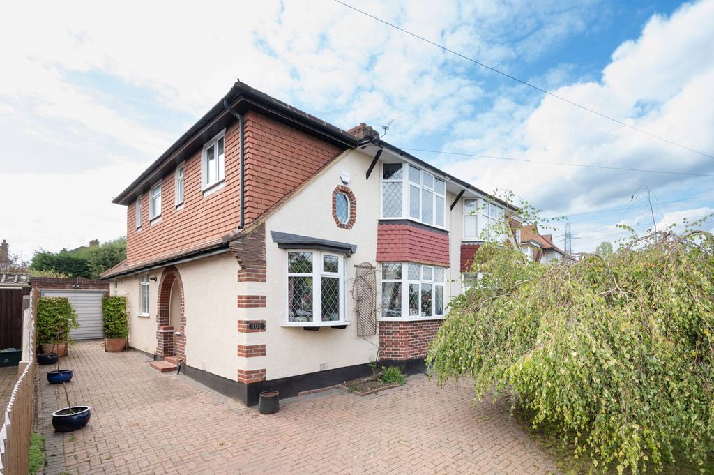 Property photo 2 of 15