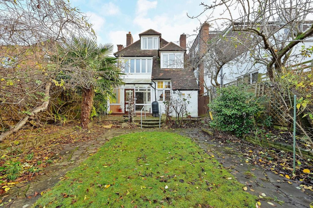 Property photo 2 of 14