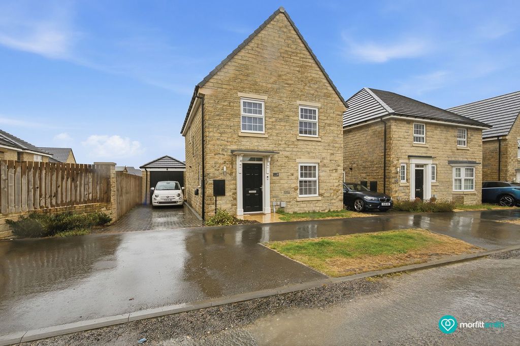 Property photo 1 of 23