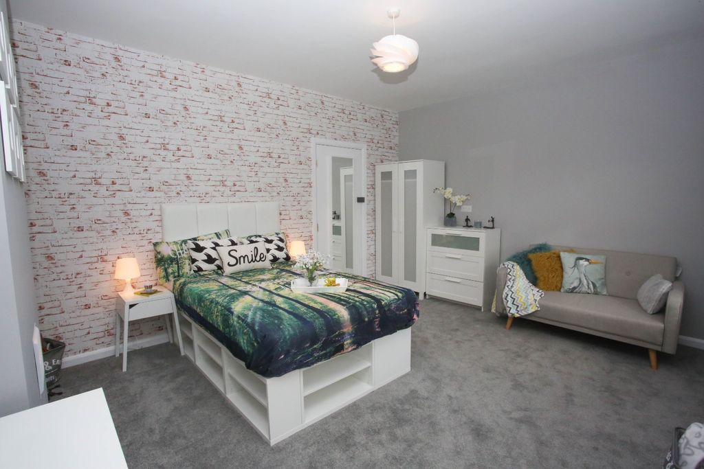Property photo 1 of 15 3354630