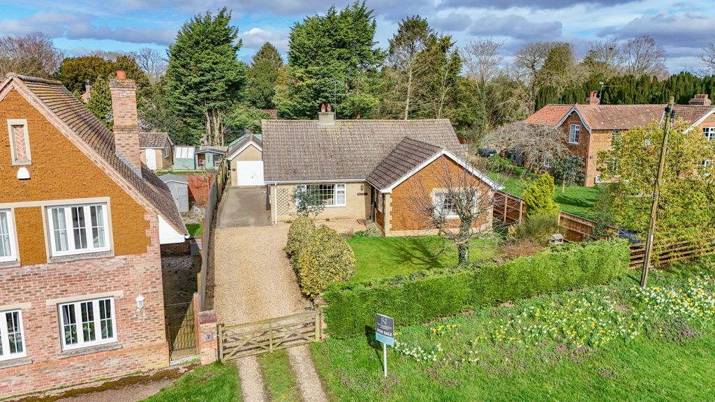 Property photo 1 of 37 4829600