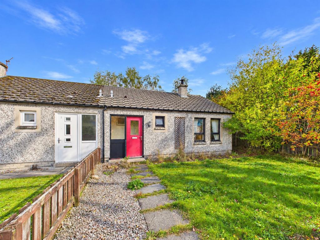 Property photo 1 of 13 Outside
