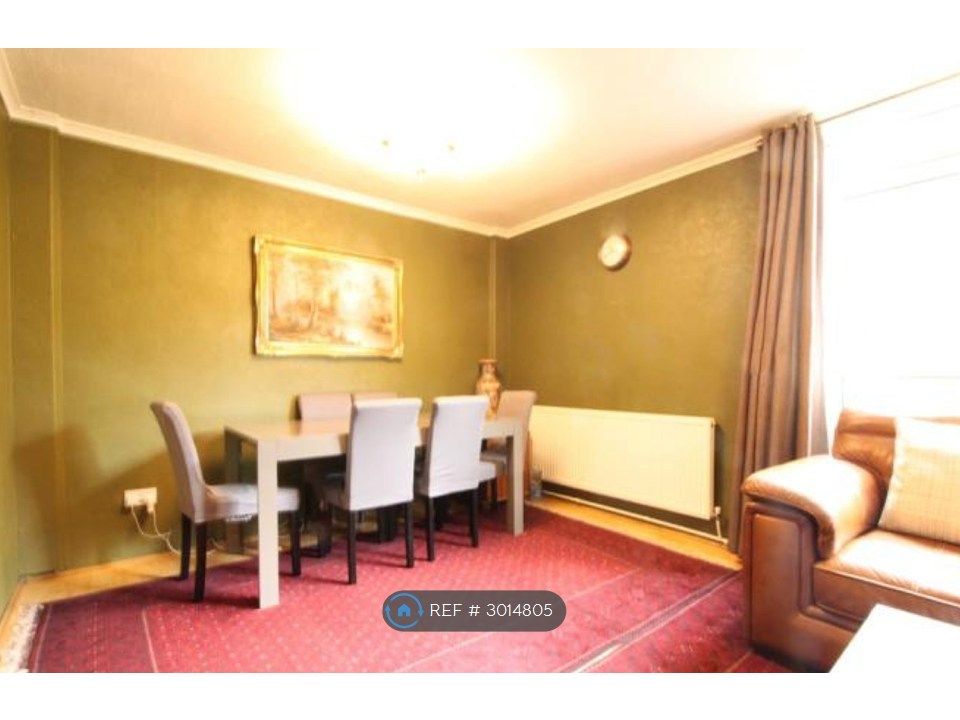 Property photo 1 of 3