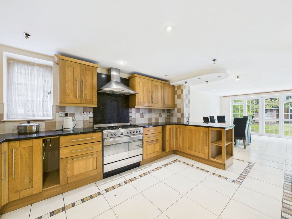 Property photo 1 of 23 Kitchen