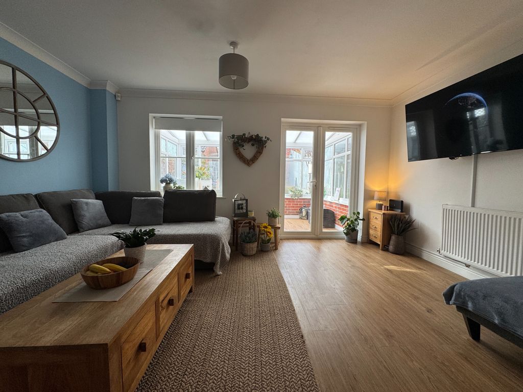 Property photo 3 of 22