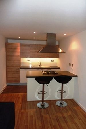 Property photo 3 of 6 Kitchen (2)