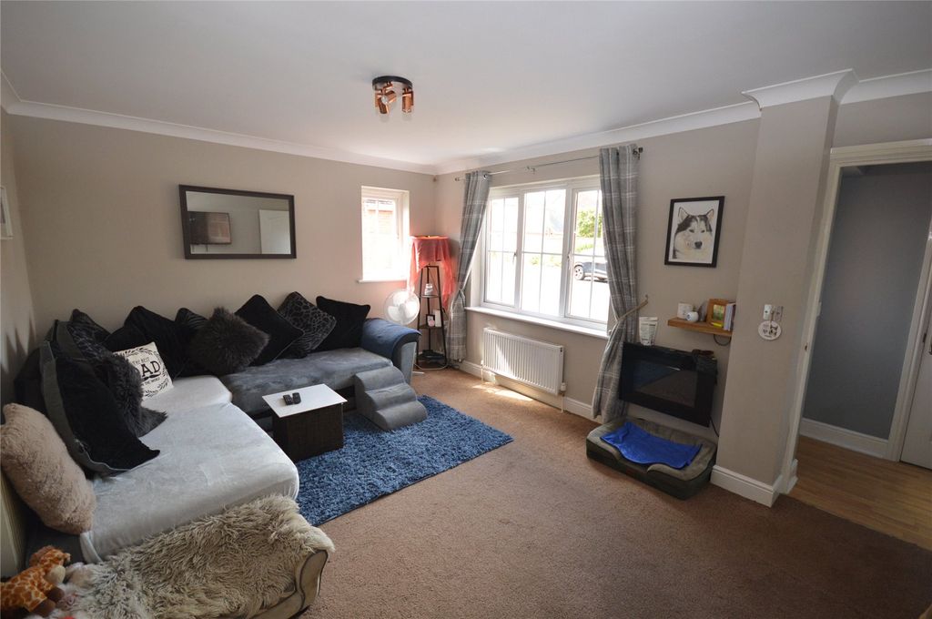 Property photo 2 of 14 Picture No. 02