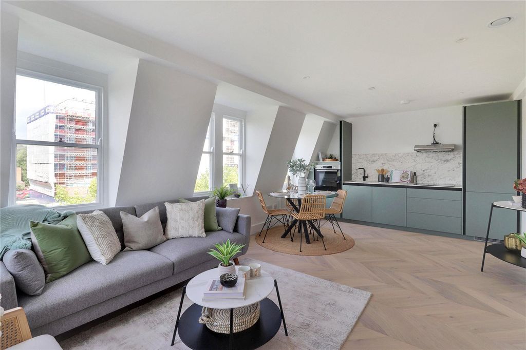Property photo 1 of 12 Show Home Living