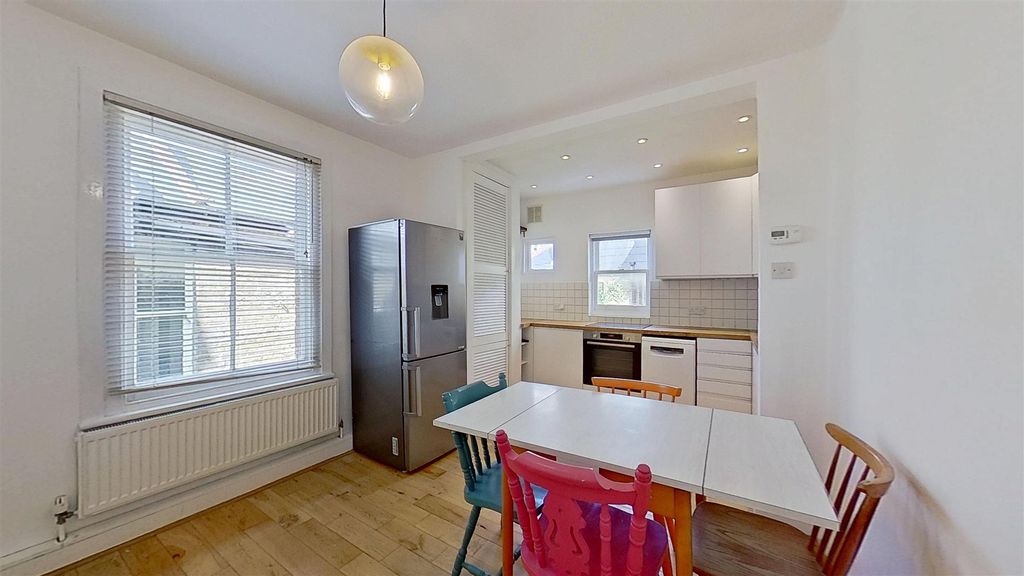 Property photo 2 of 11 Denton-Street-Wandsworth-Sw18-05062026_142630.Jpg