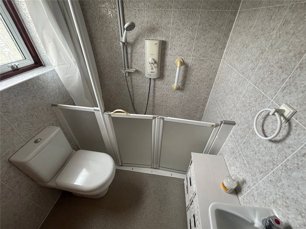 Property photo 3 of 10 Picture No. 13