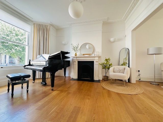 Property photo 3 of 34
