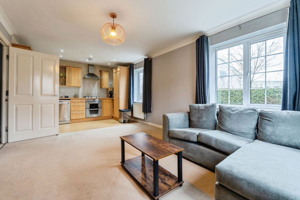 Property photo 2 of 9 Pbox-Img.Jpg