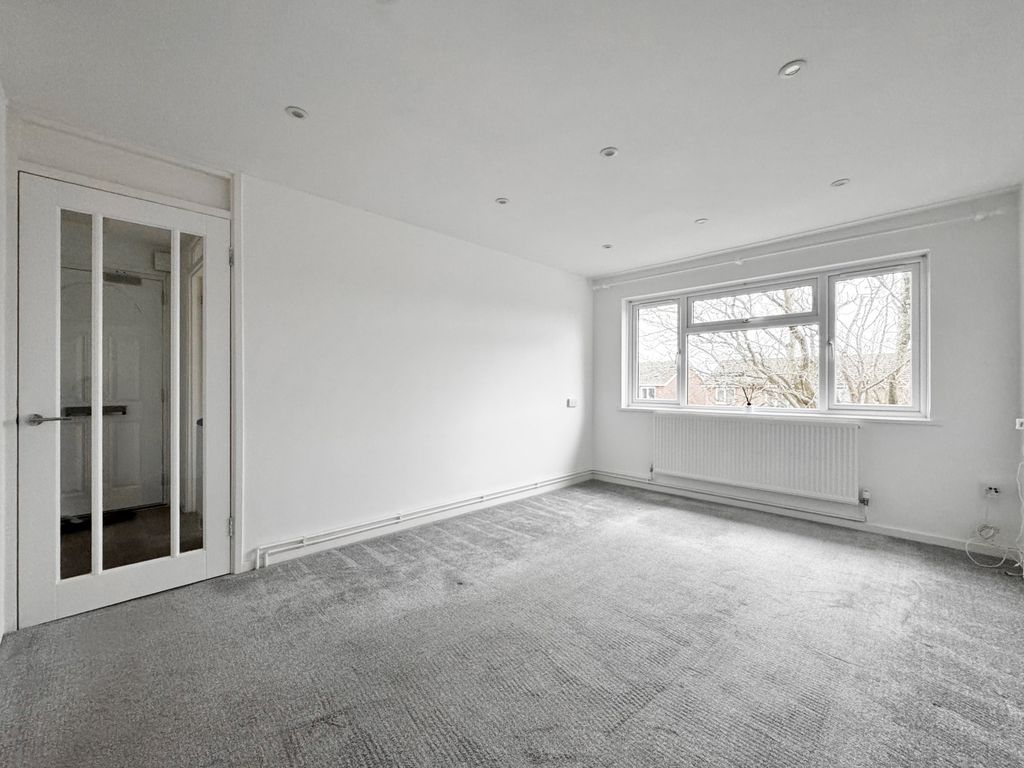 Property photo 2 of 11 Akeman Residential