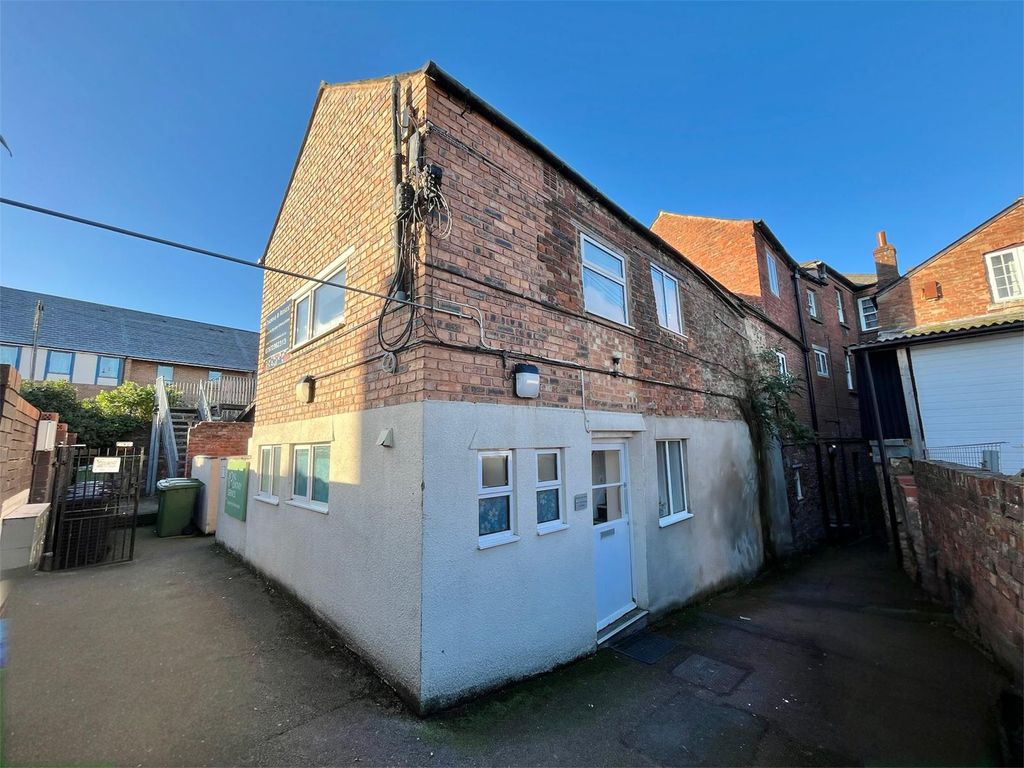 Property photo 1 of 7 Office