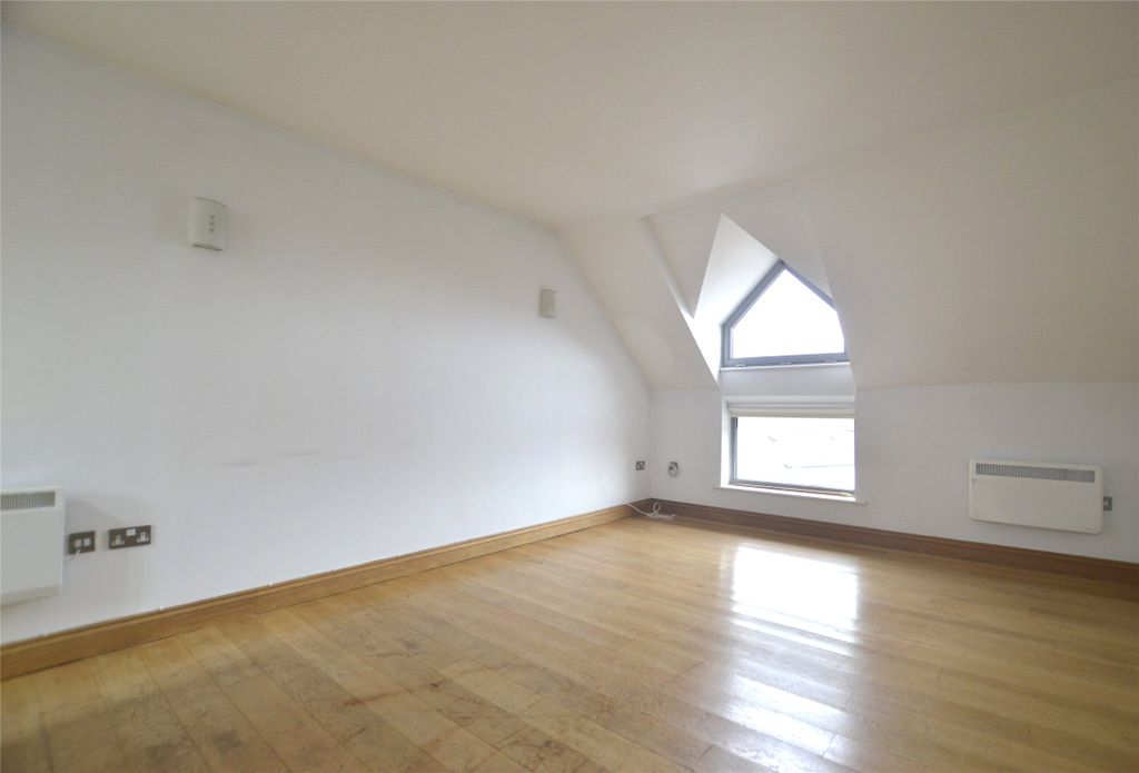 Property photo 1 of 12 Living Room