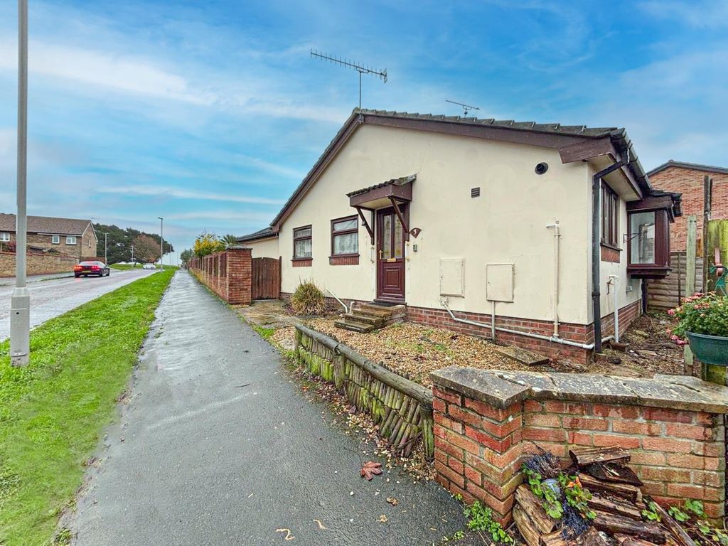 Property photo 1 of 8 Front Longdone.Png