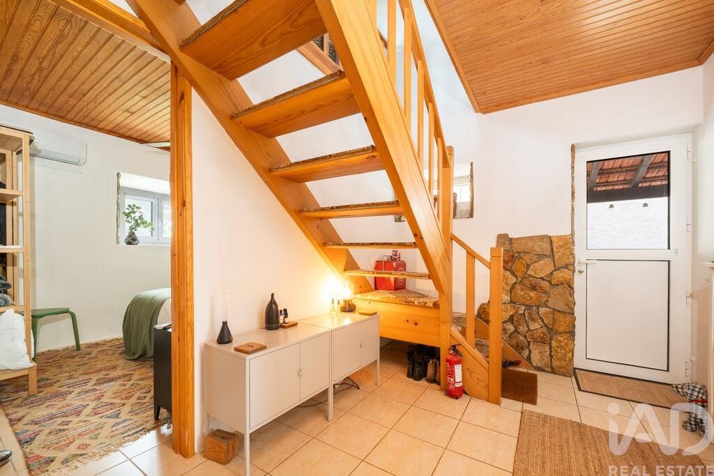 Property photo 3 of 40