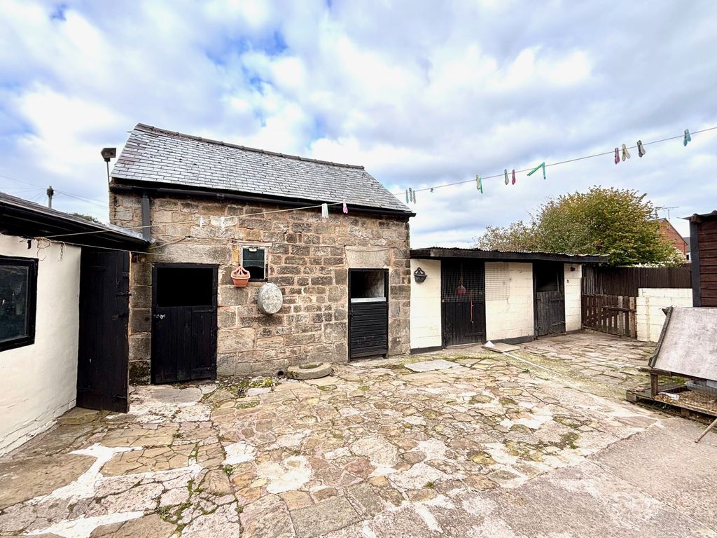 Property photo 3 of 19