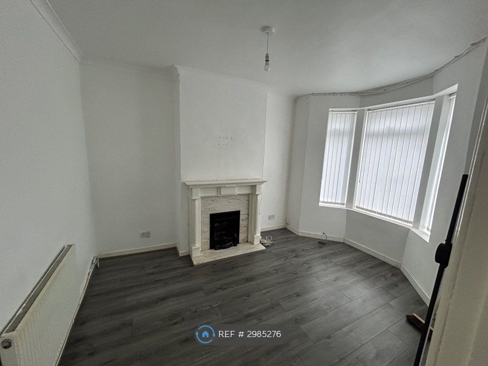 Property photo 2 of 6